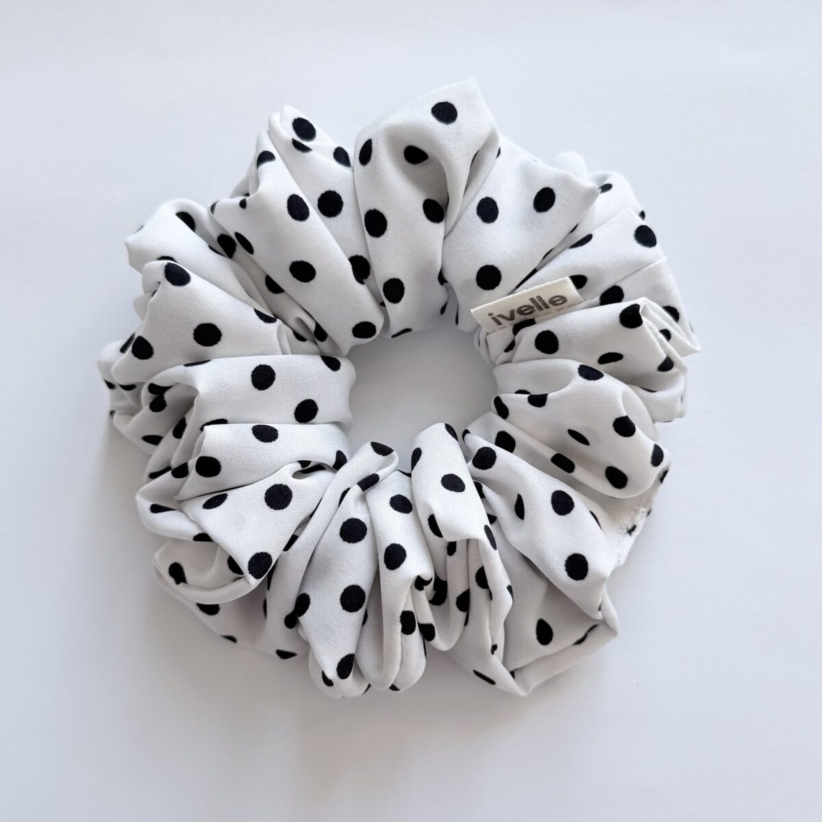 Scrunchie standard polka dots