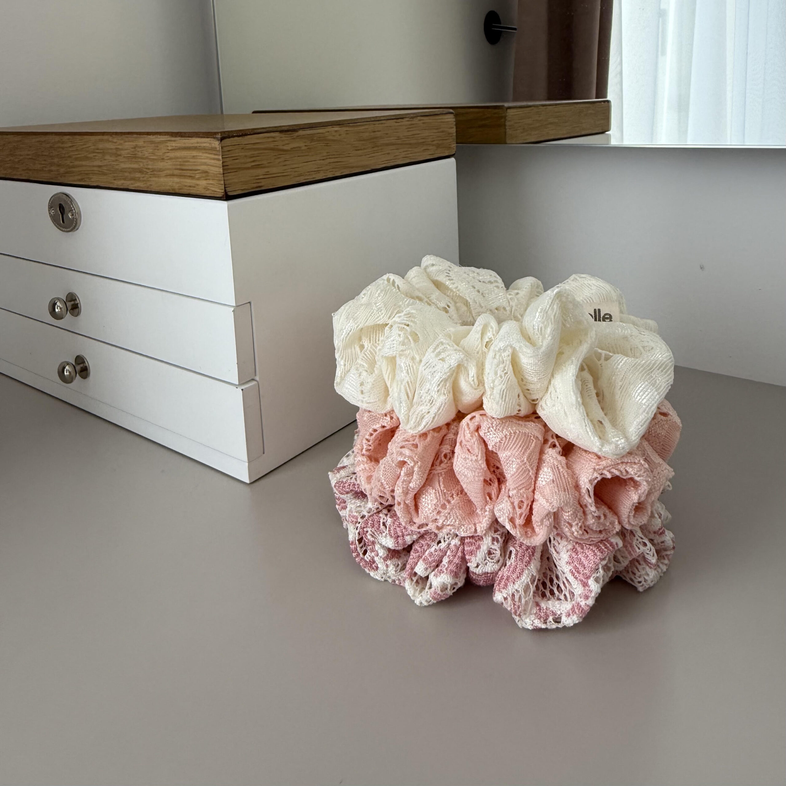 Kolekcja scrunchies ivelle
